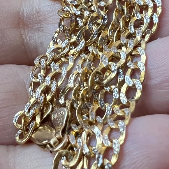 14K TWO TONE YELLOW WHITE GOLD CURB CUBAN LINK CHAIN  14K TWO TONE YELLOW WHITE GOLD CURB CUBAN LINK CHAIN NECKLACE UNISEX WELL DONE
